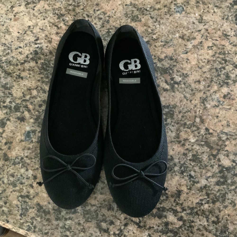 Giannibini black ballet shoe